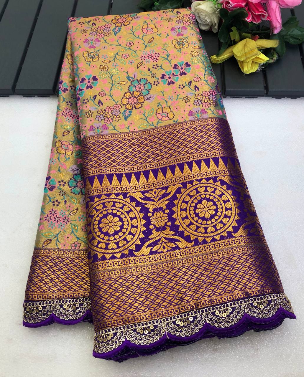 Involve Kanjiviram Pattu Silk Gold Zari Weave Saree