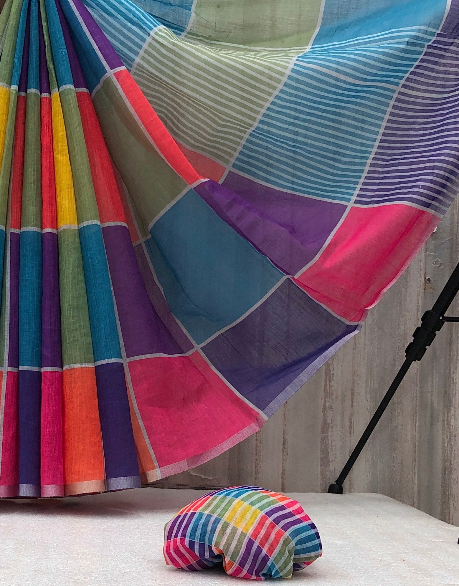 #Color_Multicolor