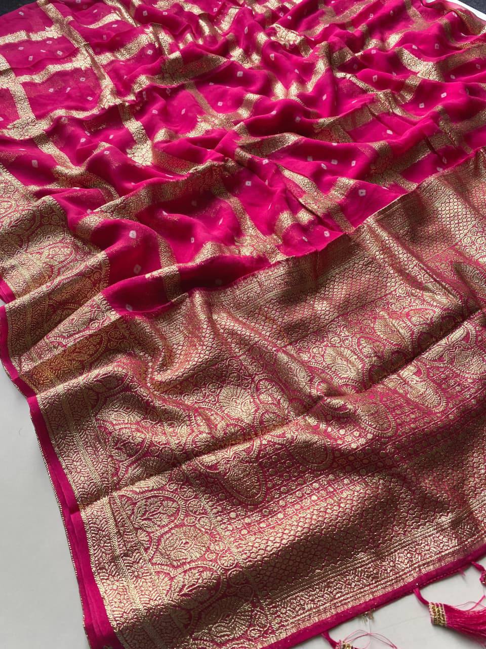 Elzara Viscose Gerogate Chex Design all Over Saree