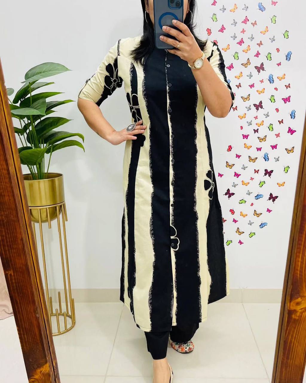 #Color_Black