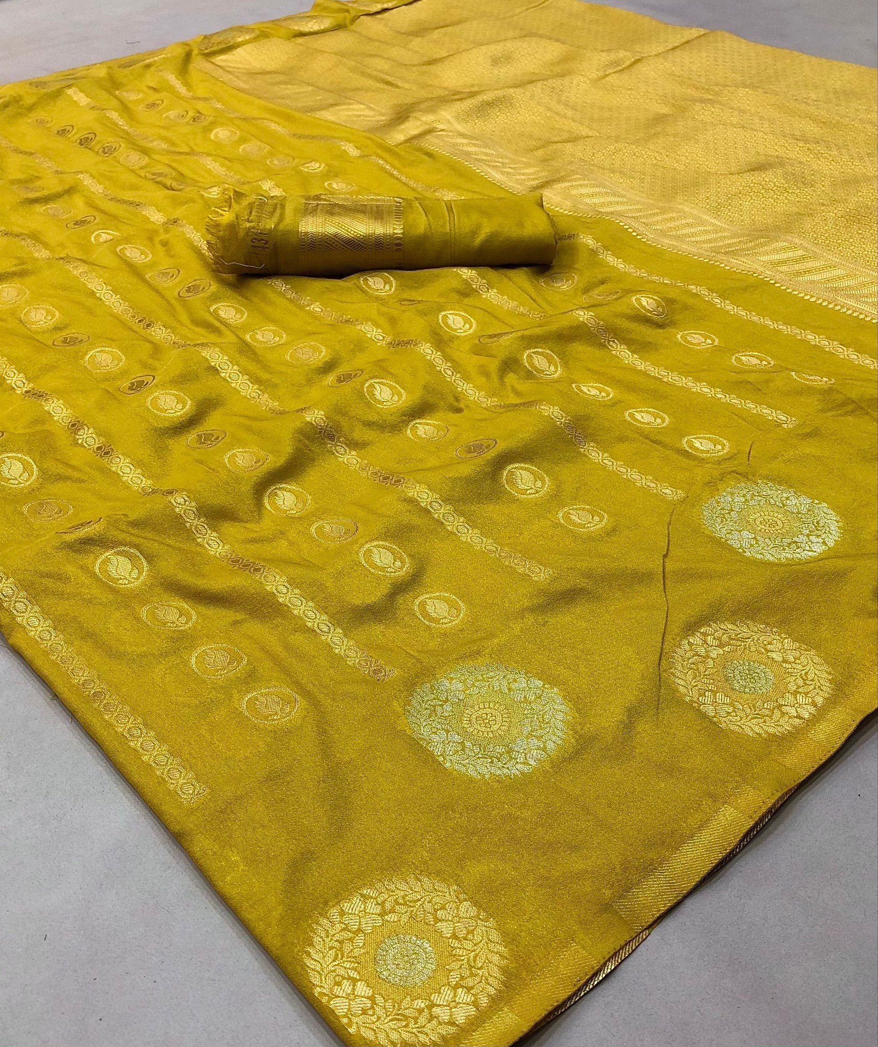 #Color_Yellow