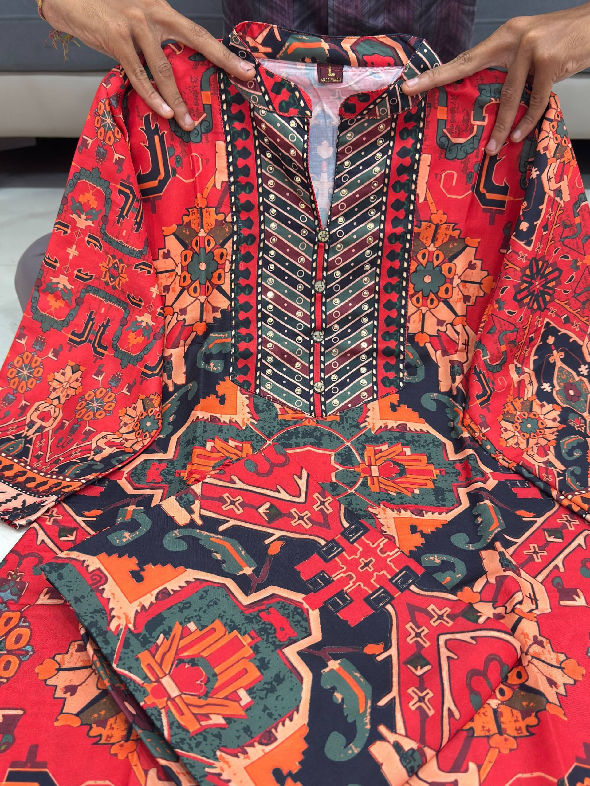 Arcom Suit Sets in Pure Banarasi Silk Top