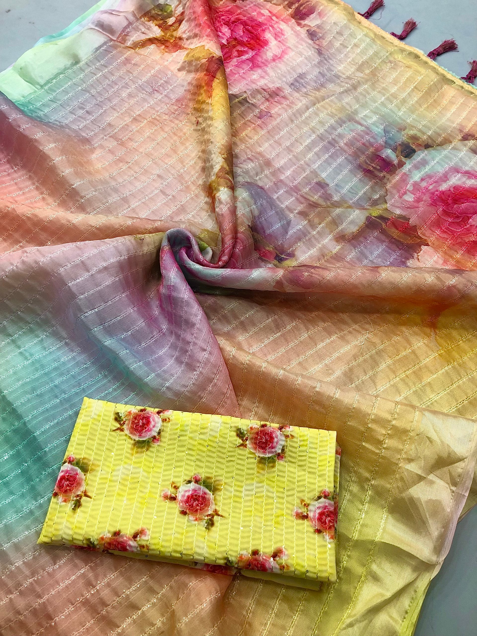 #Color_Yellow