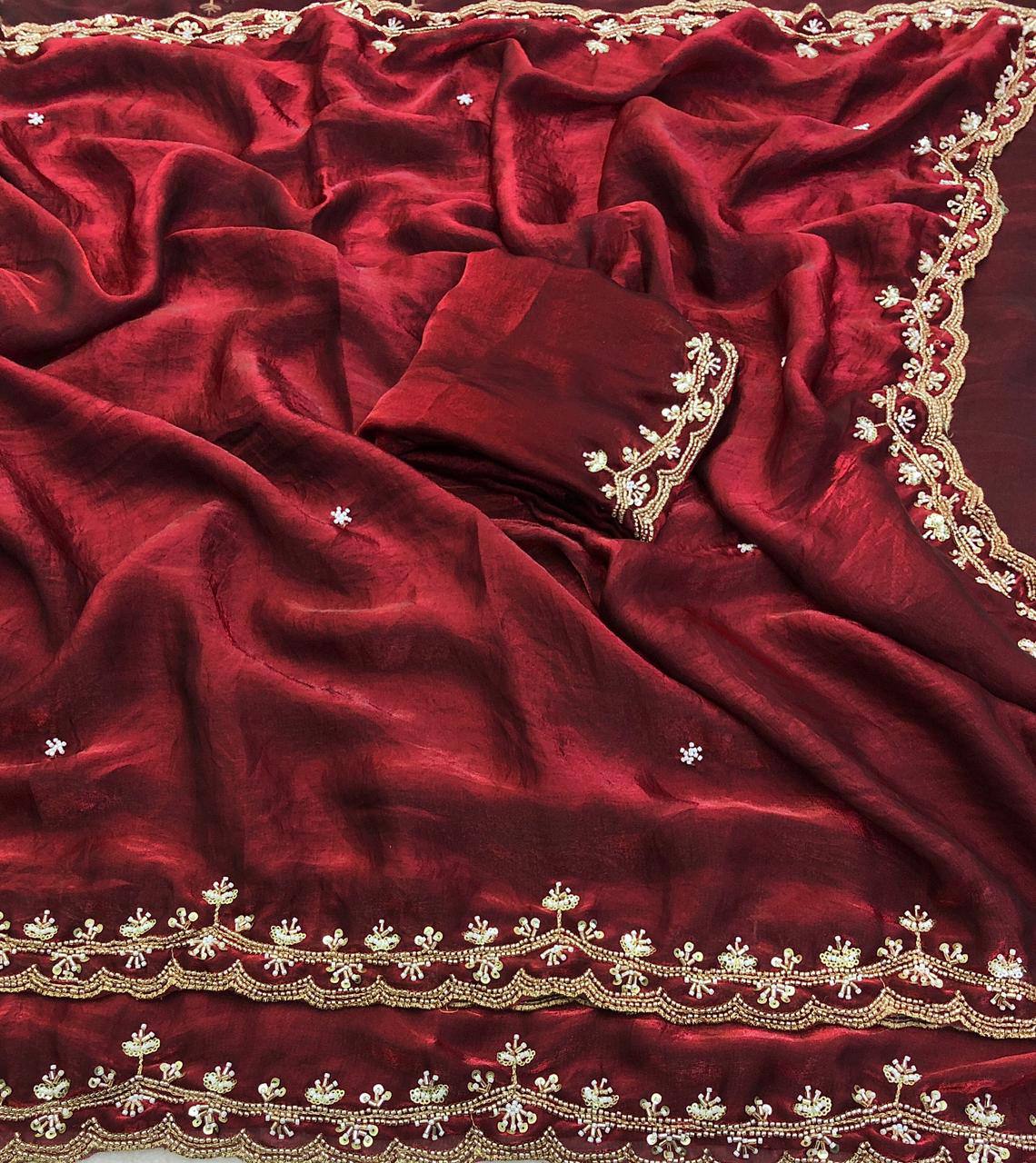 Zakary Fendy Sartin With Handwork Beats Saree