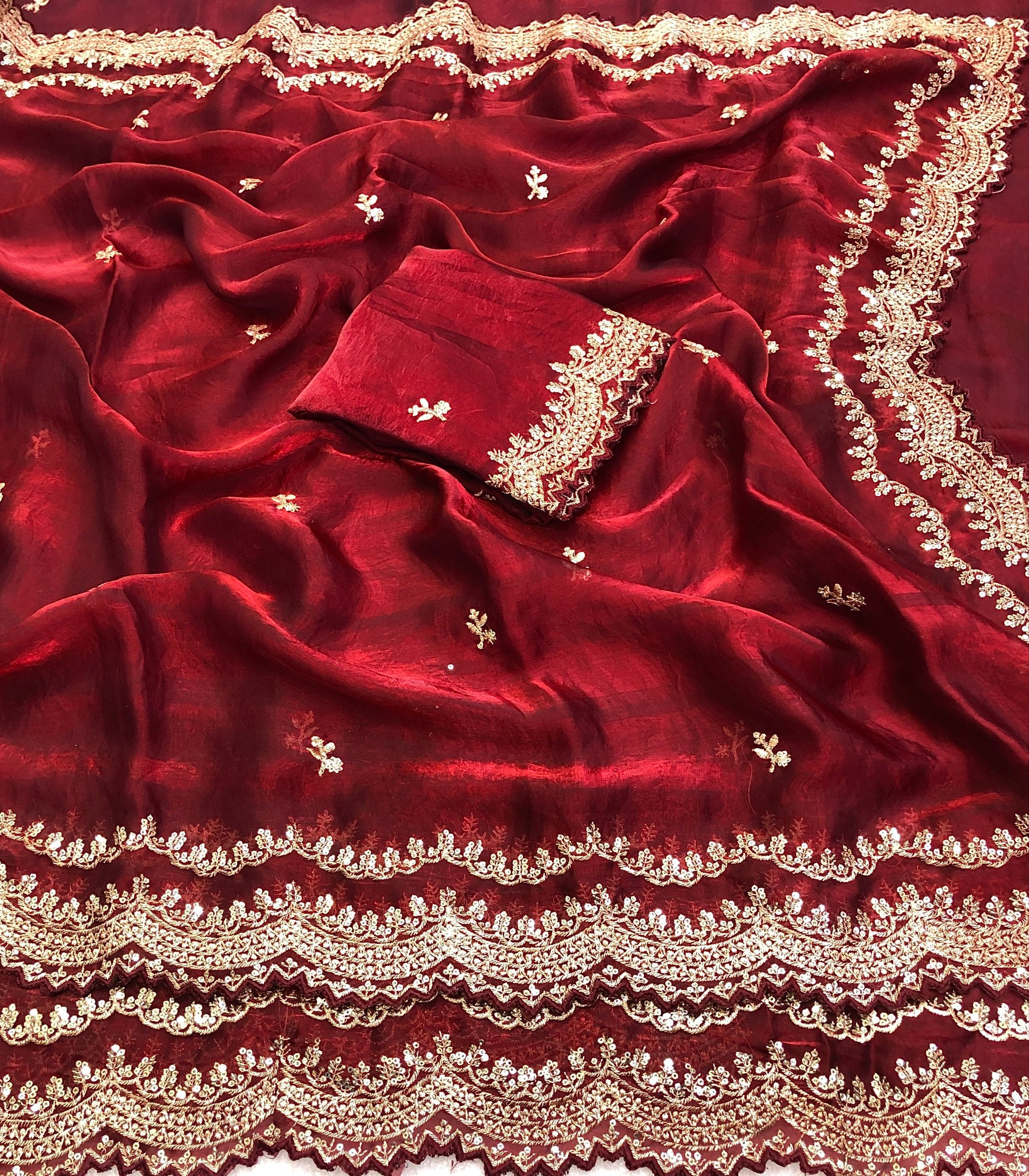 #Color_Maroon