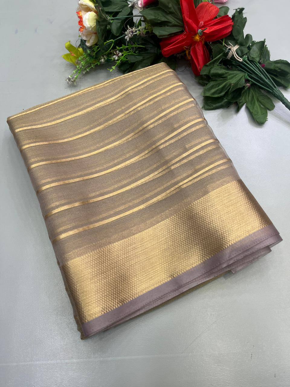 Defacto Banarasi Tissue Silk Gold Zari Weaving Saree