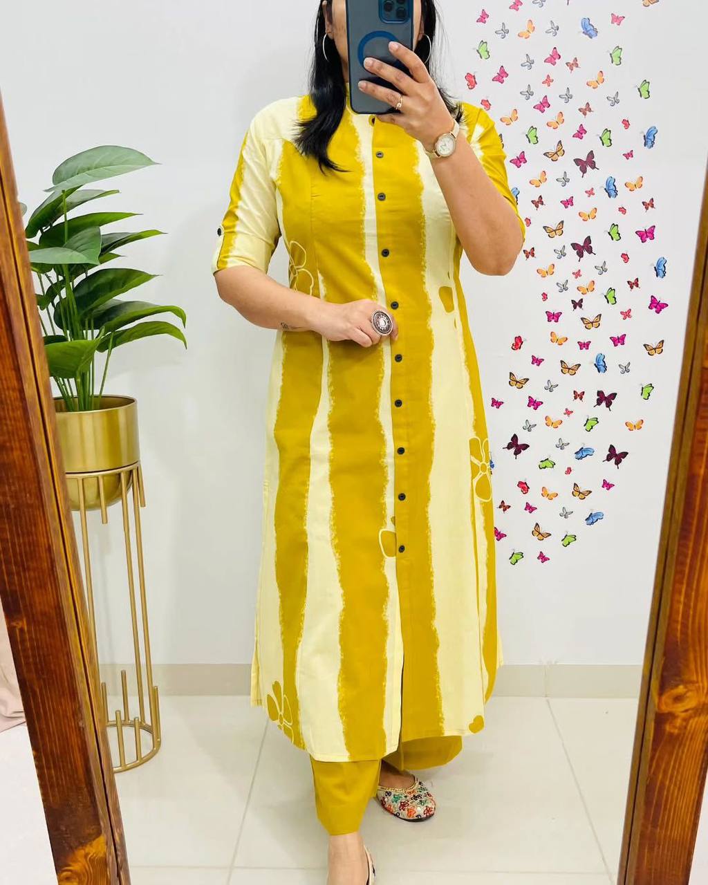 #Color_Yellow