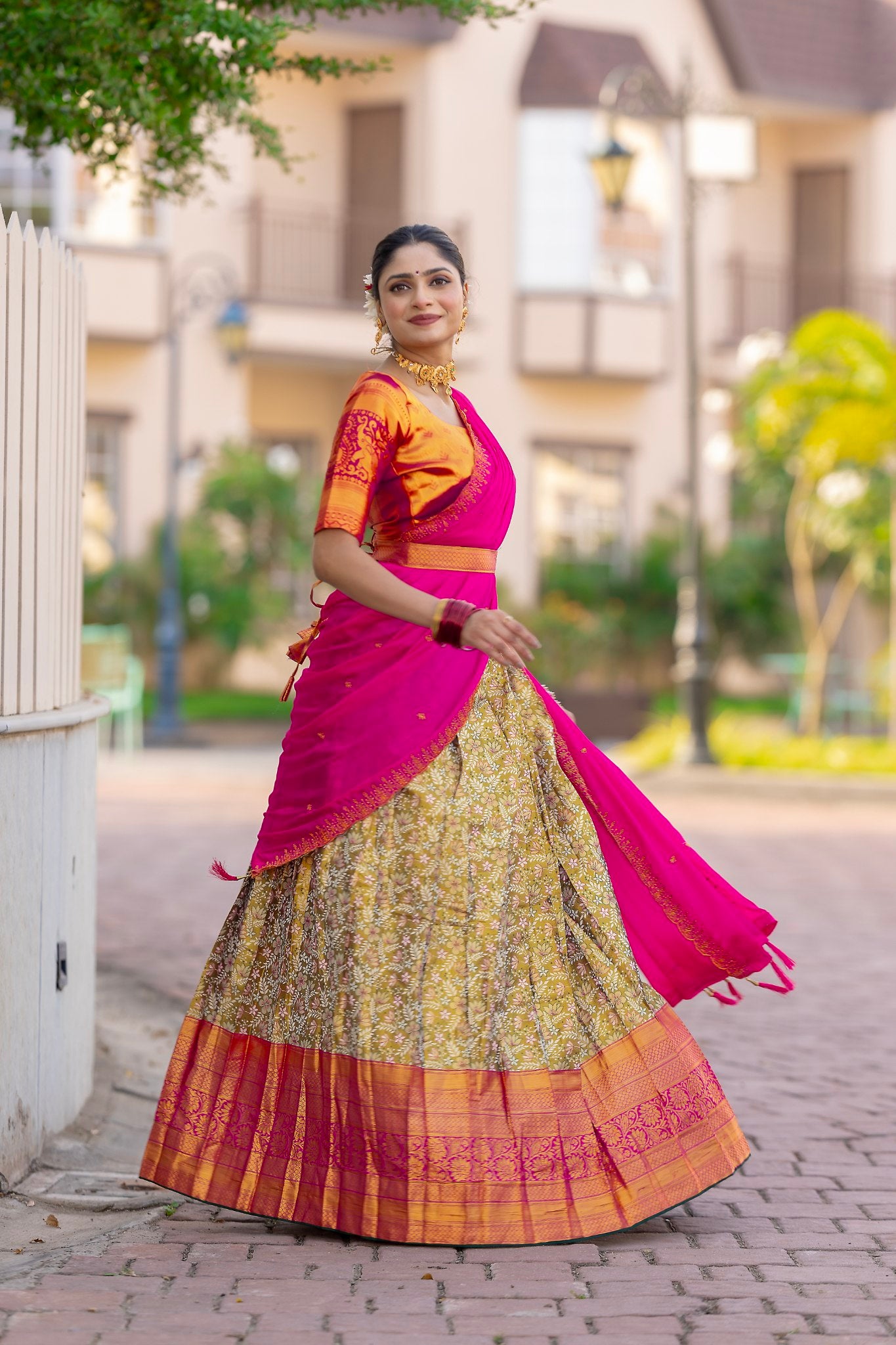 #Color_Pink