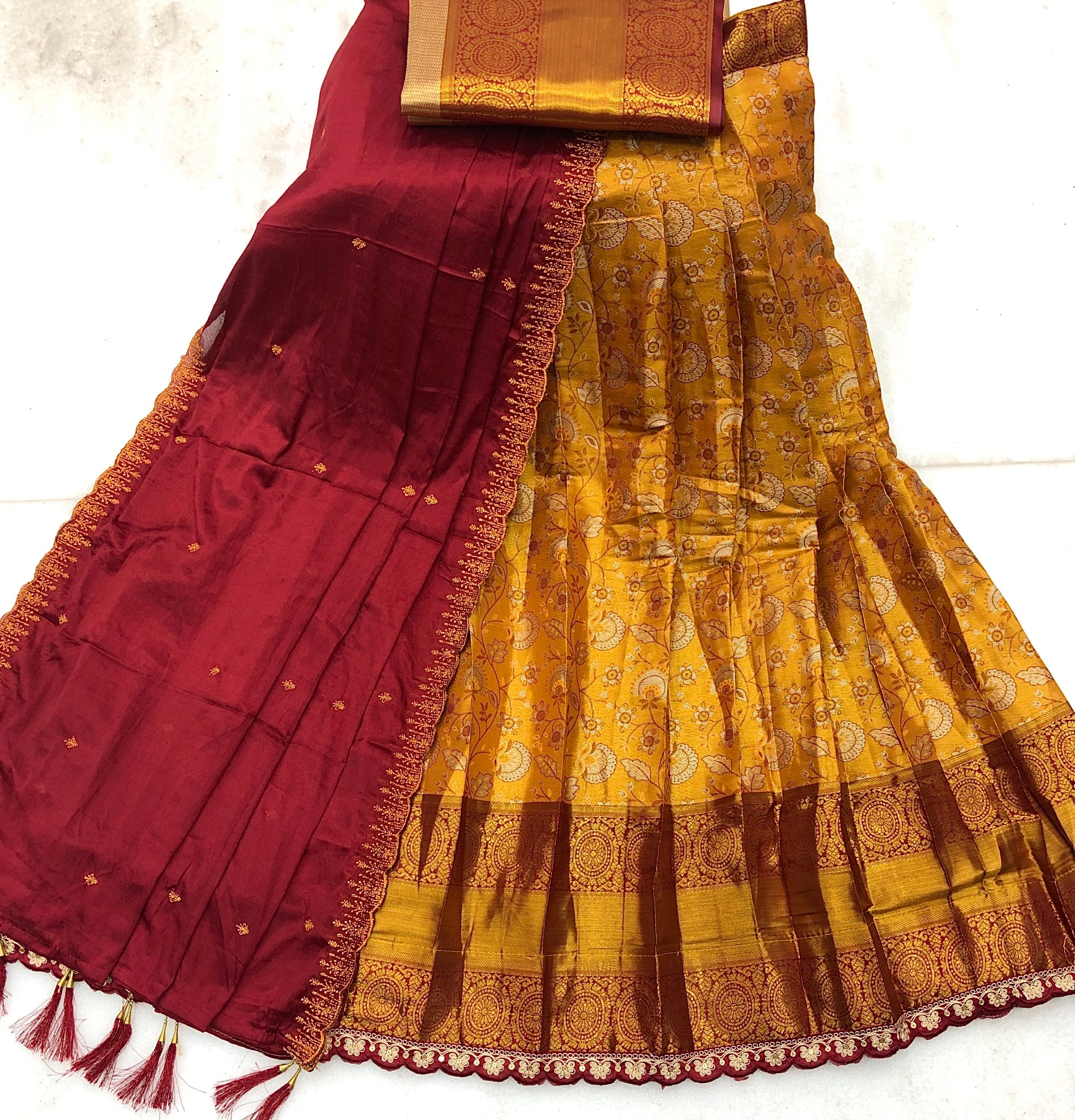 #Color_Maroon