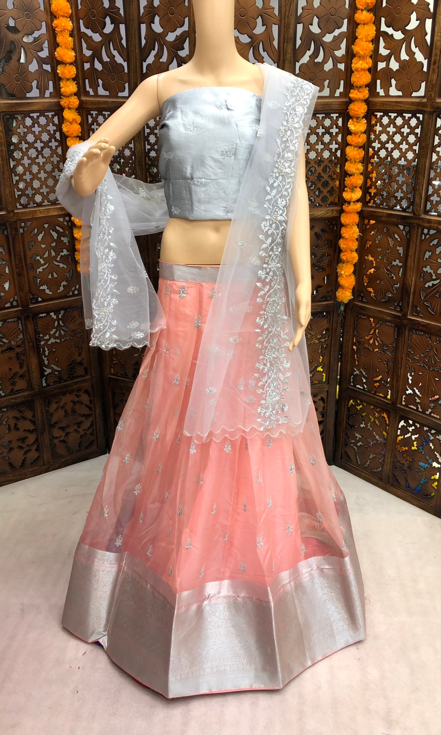 #Color_Peach