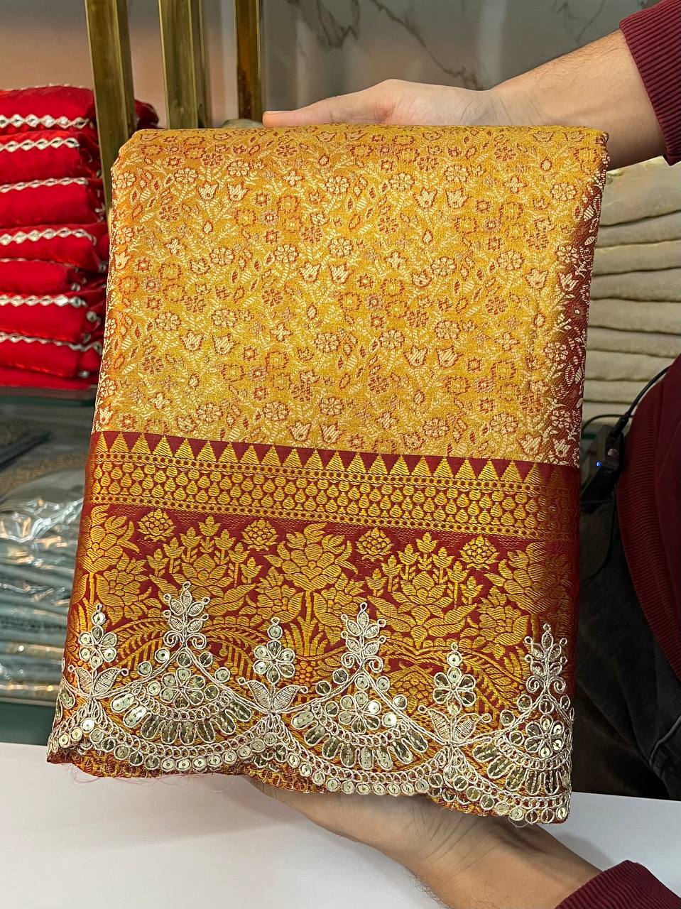 Kunaira Kanjiviram Pattu Silk & Zari Weaving Saree