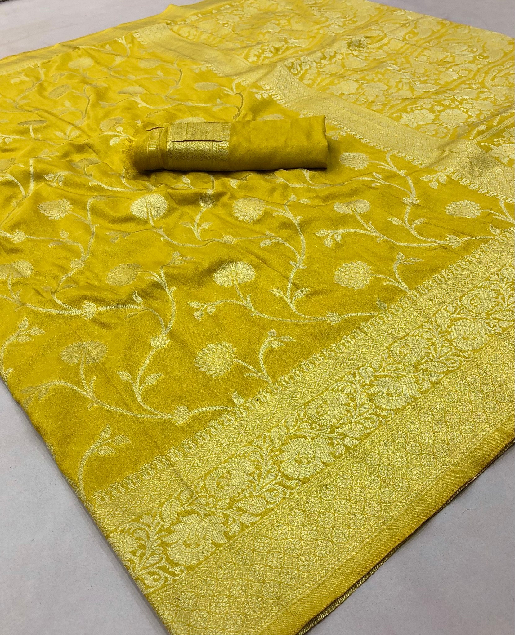 #Color_Yellow