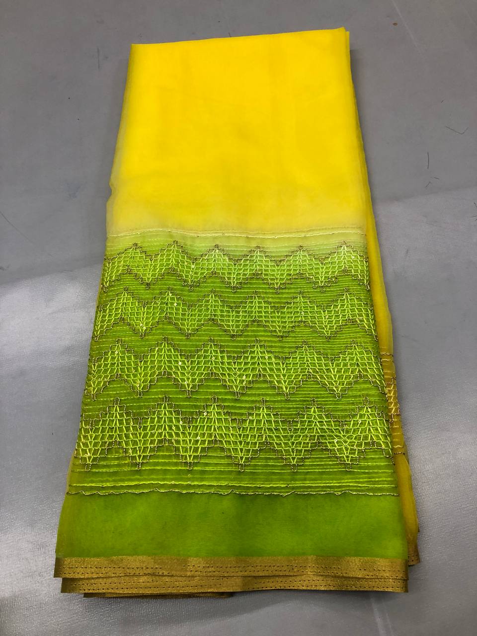 Fancy Sarees Without Blouse