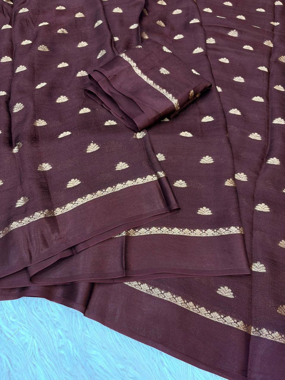 #Color_Brown