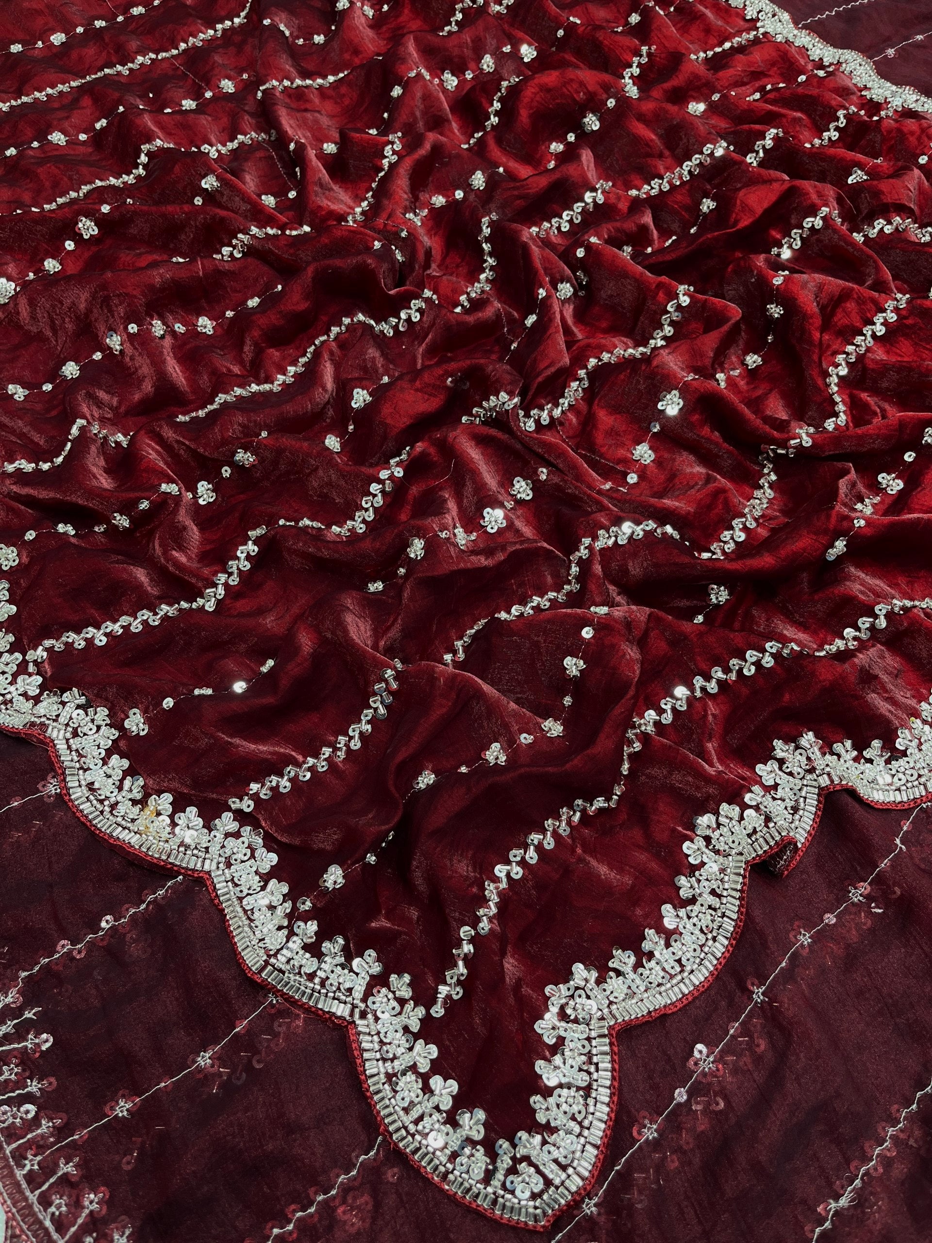 #Color_Maroon