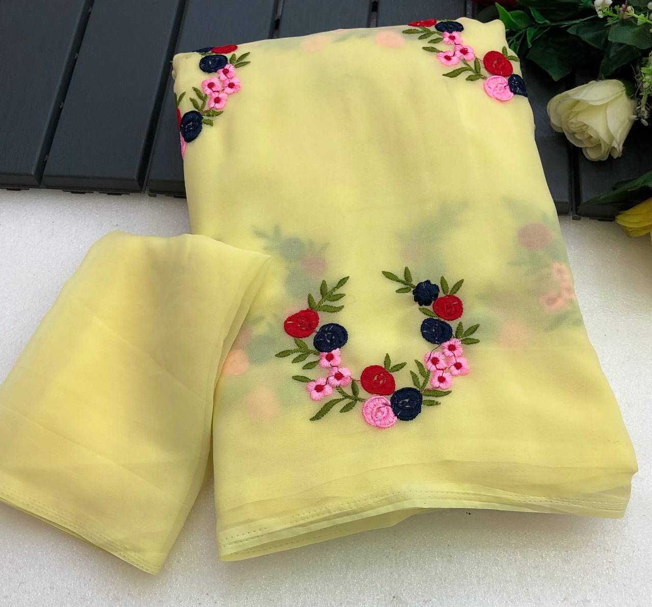 #Color_Yellow