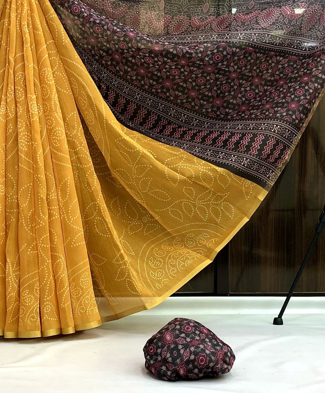 #Color_Yellow