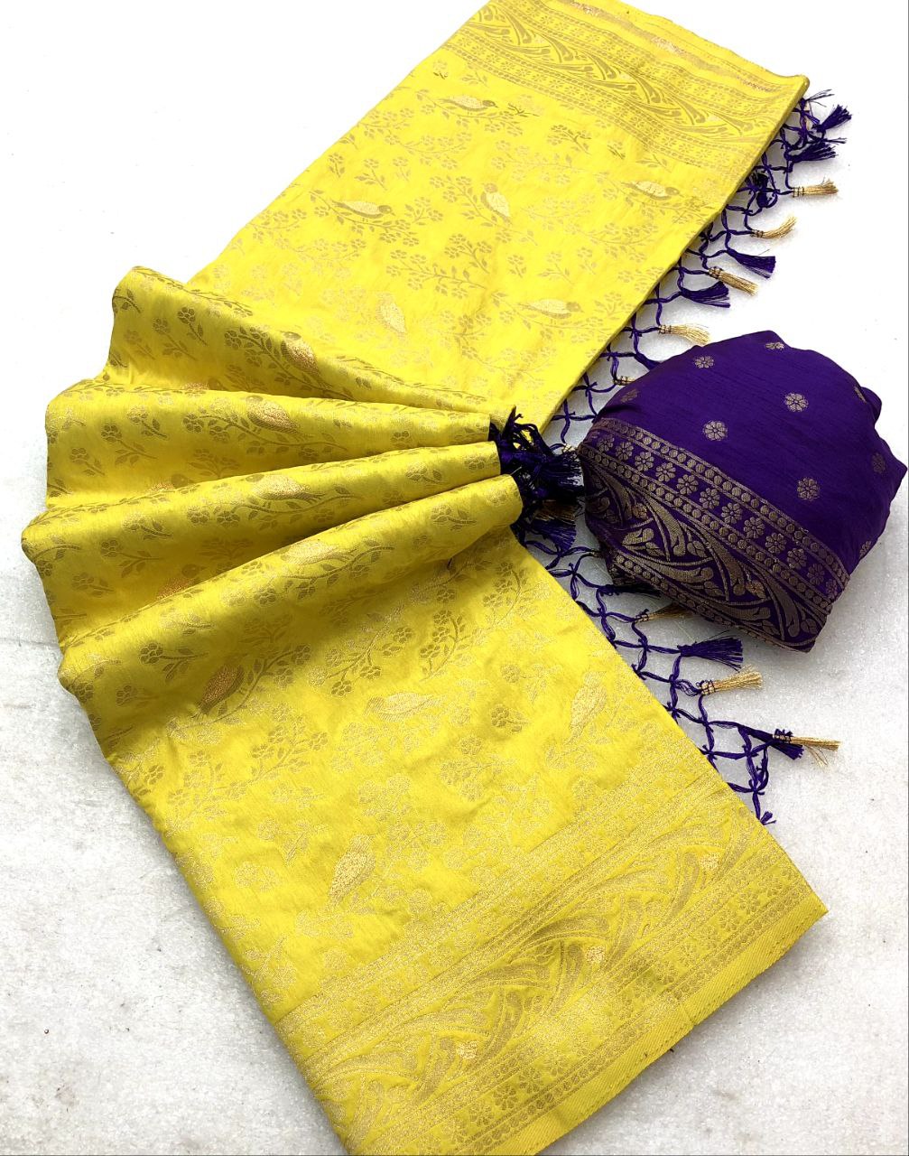 #Color_Yellow