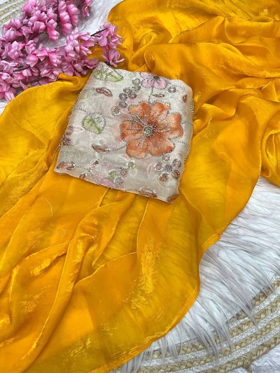 #Color_Yellow