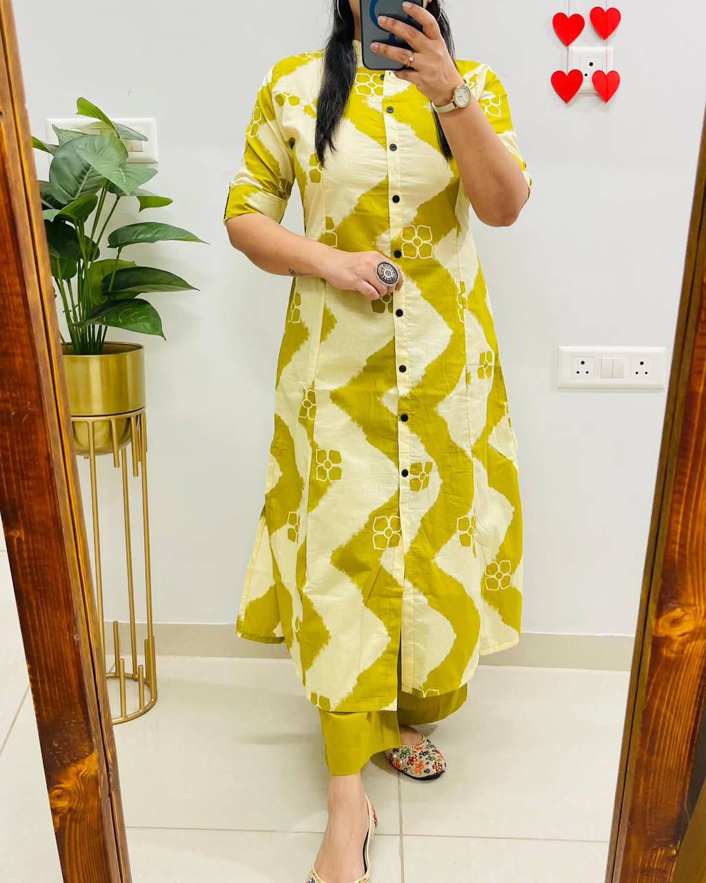 #Color_Yellow