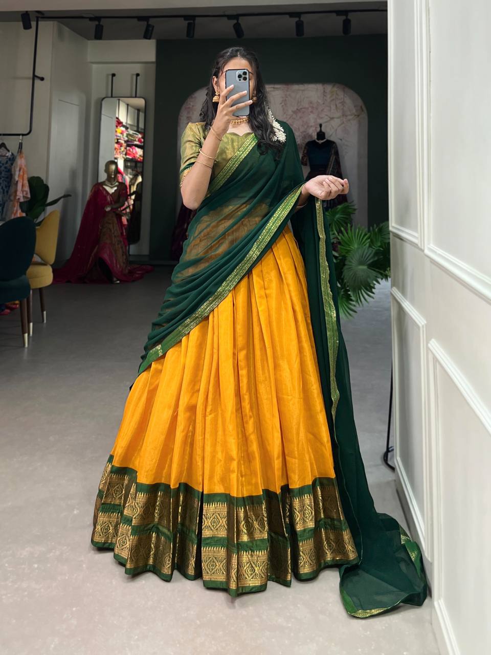 #Color_Yellow