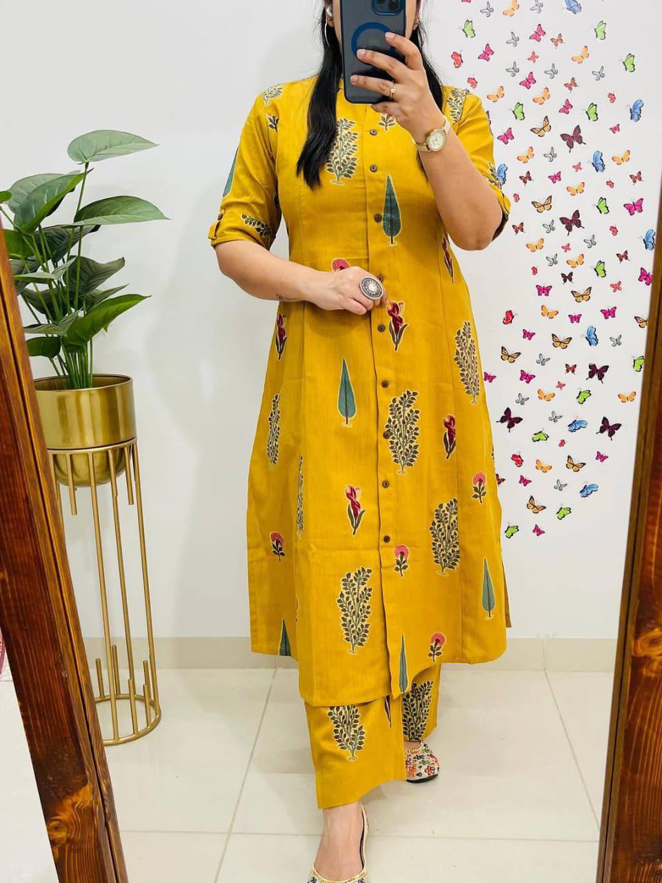 #Color_Yellow