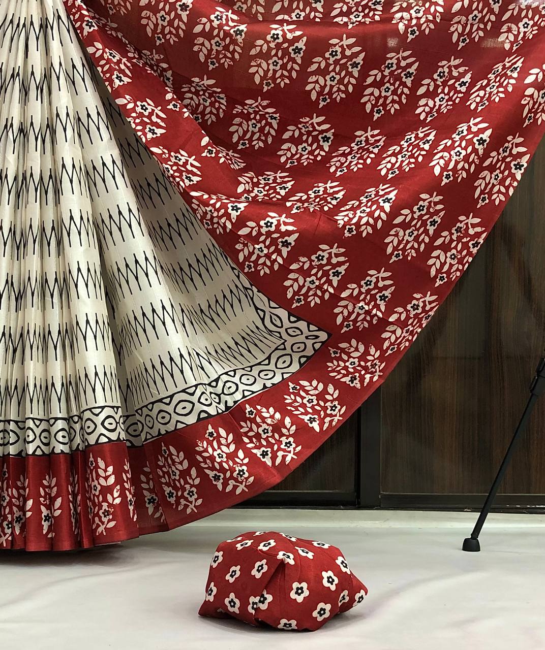 JENY TUSSER SILK PRINTED SAREE