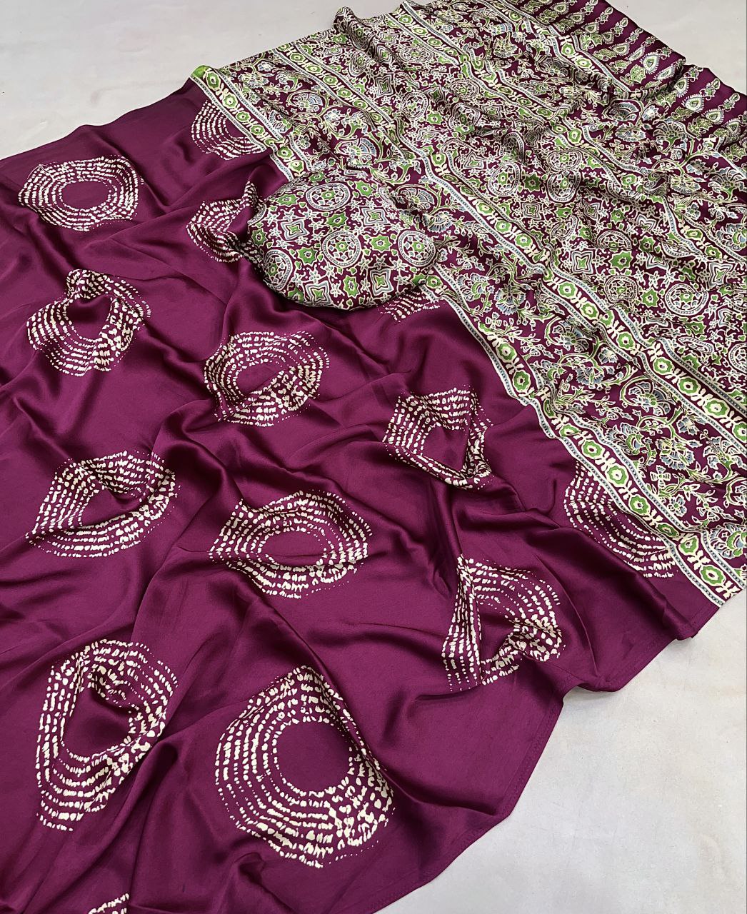 Fenila Soft & Smooth M odal Satin Saree