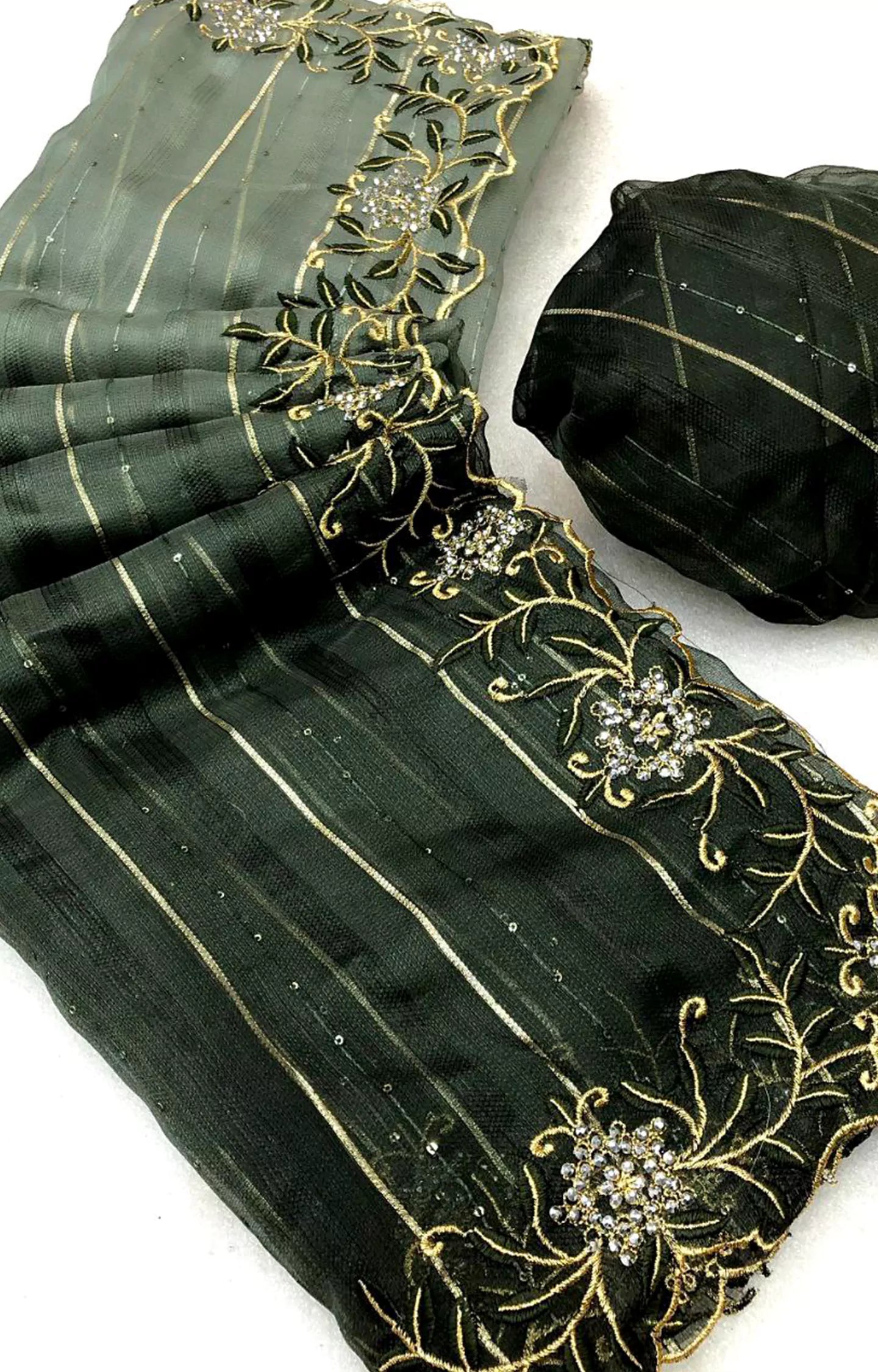 BENAZIR JUTE ORGANZA 2 COLOUR SHADED SAREE.